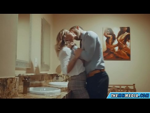 ❤️ Nuair a mheallann blonde busty tú i seomra scíthe poiblí ☑  Porn  ag porn % ga.ph-vassena.ru%  ❌️❤